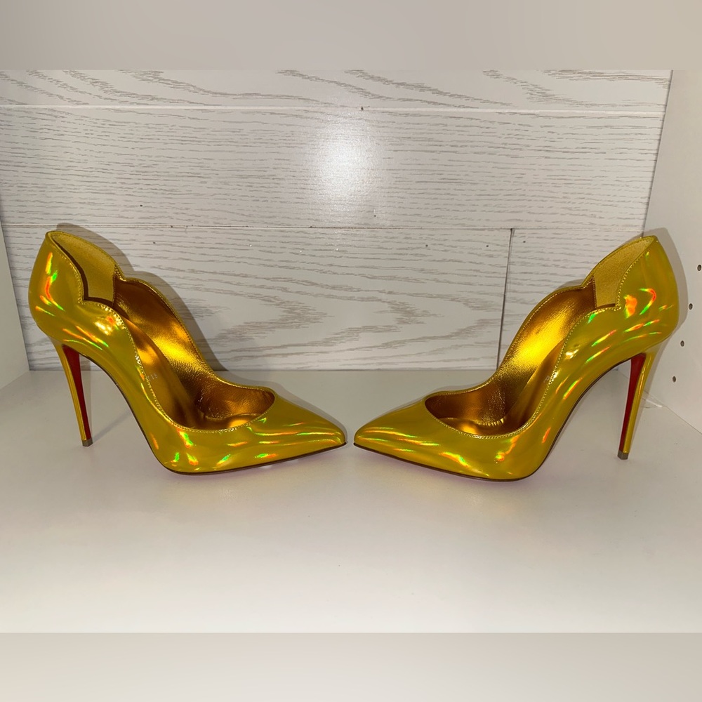 NEVER WORN Christian louboutin shoes in yellow size 36.5 (6 1/2us) - Picture 2 of 5